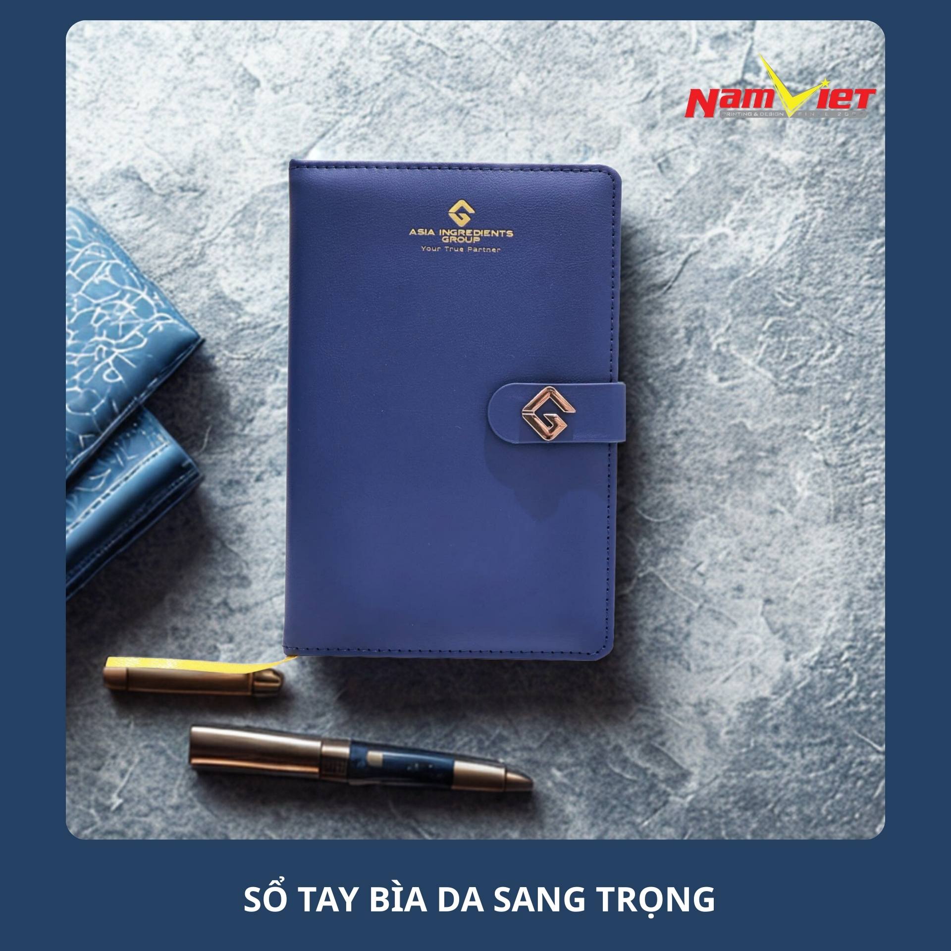 Sổ tay bìa da sang trọng với logo được thiết kế riêng